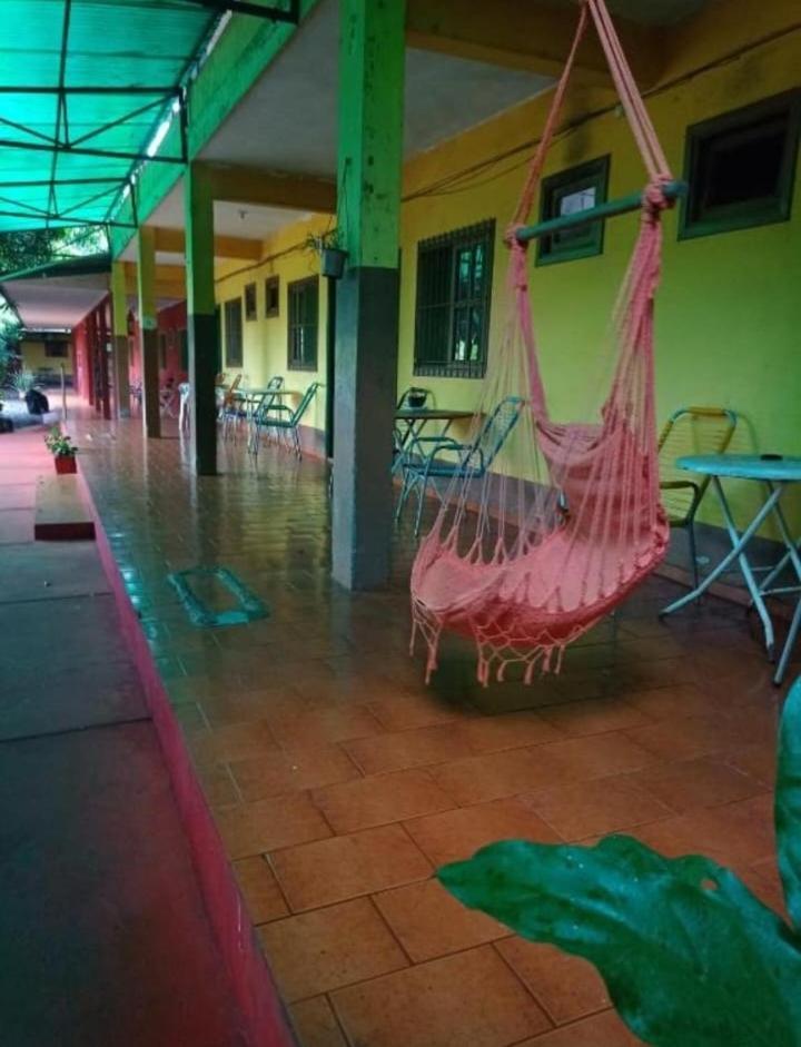 Hotel Y Residencial Amigos 伊瓜苏港 外观 照片