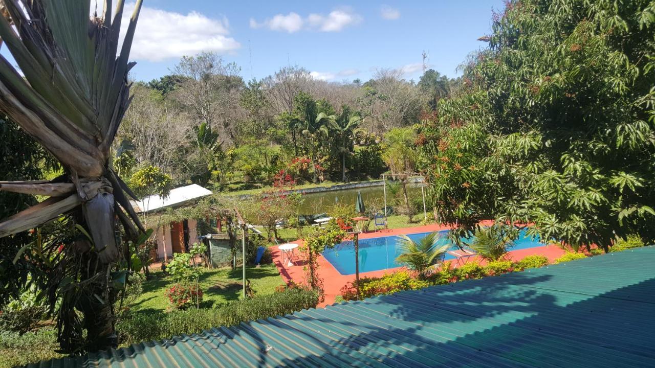 Hotel Y Residencial Amigos 伊瓜苏港 外观 照片