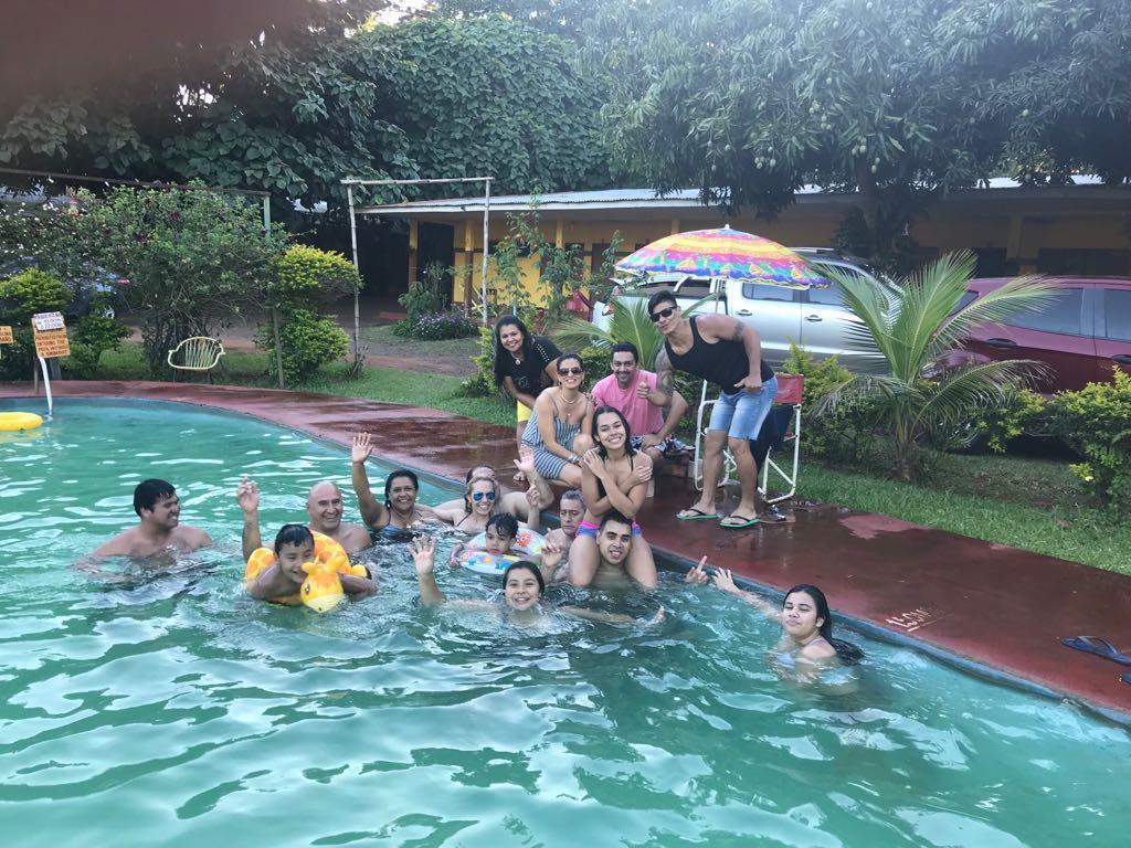 Hotel Y Residencial Amigos 伊瓜苏港 外观 照片